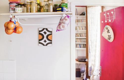 Flandres Apartment | Cosy Apt Near The Quays And La Villette