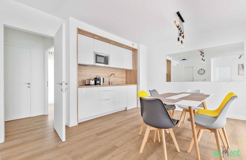 Champigny-sur-Marne Apartment | Cosy Apt with Balcony -6P-Proche Disney/Paris
