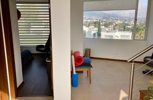La Primavera House | Cosy, bright and fancy room in the Valley NOT MOTEL