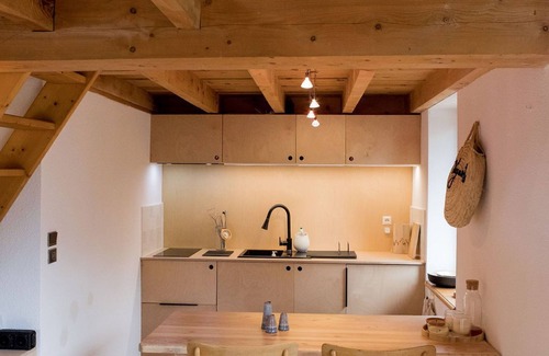Esterre Ski Chalet | Cosy chalet with south-facing mountain view