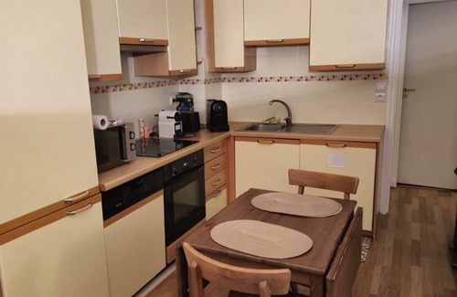 Montrouge Apartment | Cosy cocoon at the gateway to Paris, close to the metro and all amenities