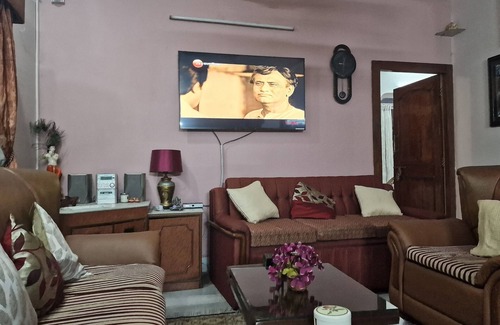 Phool Bagan Apartment | Cosy Comfortable safe stay at affordable price in Kolkata #3