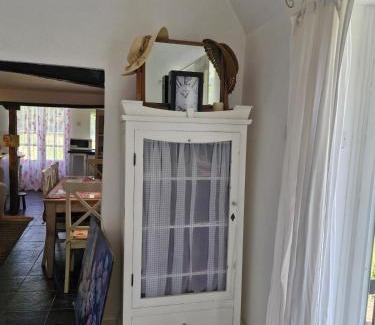 Fontaine-l'Etalon House | Cosy cottage at rustic escapes