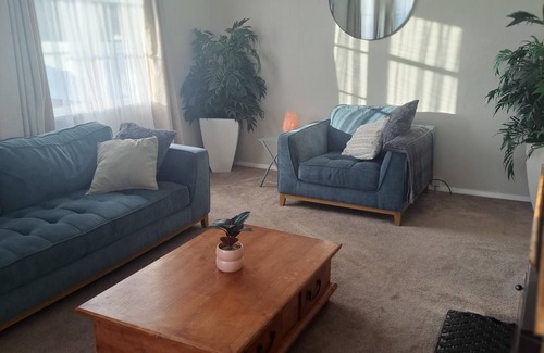 Gisborne House | Cosy Cottage Gisborne nAVAILABLE FOR RHYTHM AND VINES!