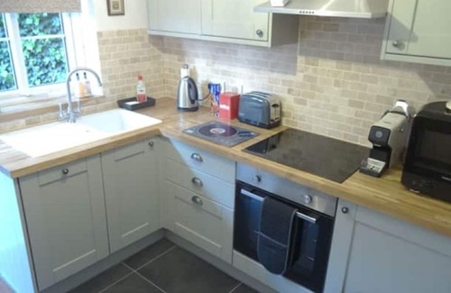 Framlingham Cottage | Cosy cottage in Framlingham town - 25min to coast