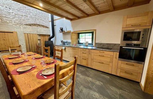 Laviron Cottage | Cosy cottage with relaxing view and outdoor barbecue