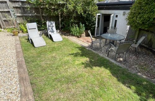 Sidmouth Apartment | Cosy, Cute Annnex