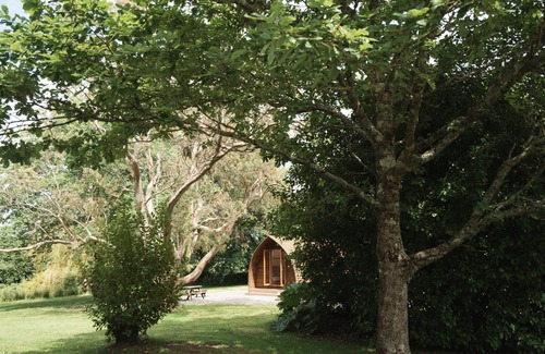 Jameston Cabin | Cosy En-suite Wigwam Glamping Pod