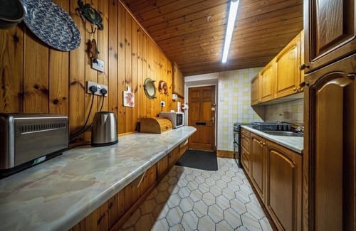 Fraserburgh Cottage | Cosy fisherman's cottage on the Pennan seafront.
