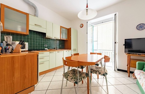 Chiavari Apartment | Cosy flat with parking in Chiavari