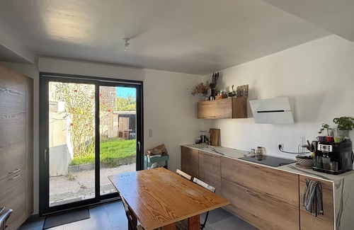 Basse-Goulaine Bed & Breakfast | Cosy room in shared residence