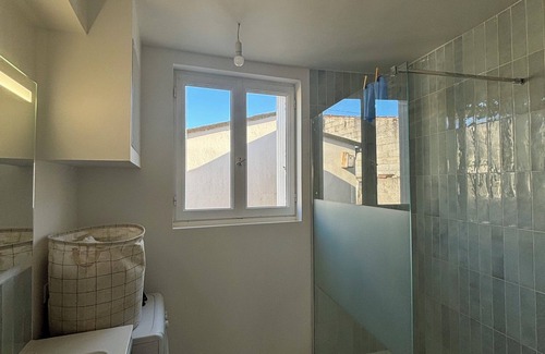 Basse-Goulaine Bed & Breakfast | Cosy room in shared residence