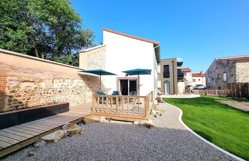 Brioude House | Cosy gîte near town center