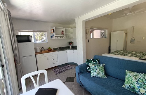 Muri Apartment | Cosy Garden Haven | Onu