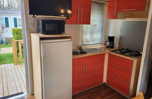 Ivry-la-Bataille House | Cosy Getaway in Ivry-la-Bataille – Warm Bungalow for 6 Guestss"