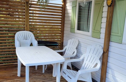 Ivry-la-Bataille House | Cosy Getaway in Ivry-la-Bataille – Warm Bungalow for 6 Guestss"