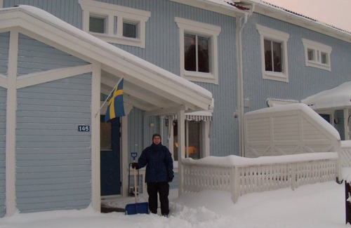 Umea House | Cosy guest room with private guest bathroom