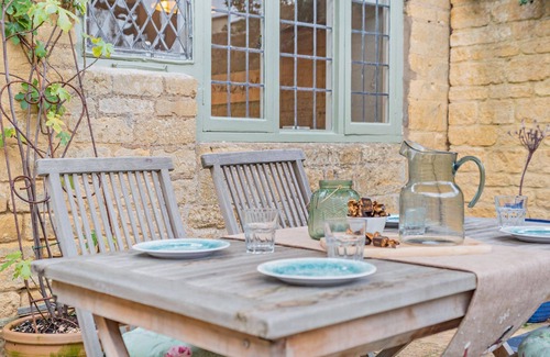 Willersey Cottage | Cosy holiday cottage in the Cotswolds - Rex Cottage