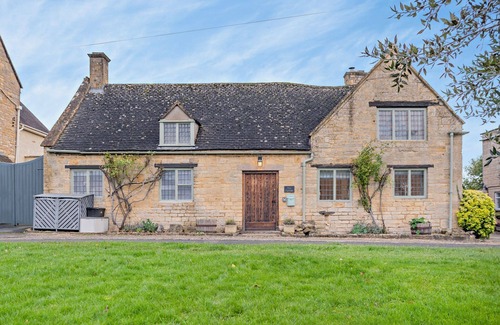Willersey Cottage | Cosy holiday cottage in the Cotswolds - Rex Cottage