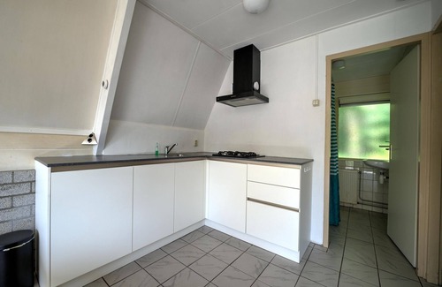 Eerbeek House | Cosy holiday home in Eerbeek with balcony/terrace