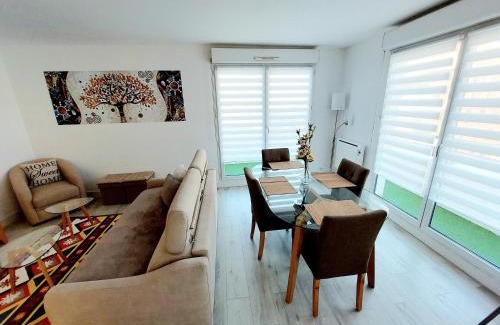 Cergy-Pontoise Apartment | Cosy Home 1 - Spacieux 3 pièces avec parking - 30 min de Paris