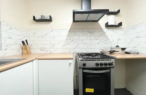 Beeston House | Cosy home, 4 bedroom near Leeds centre, sleeps 7