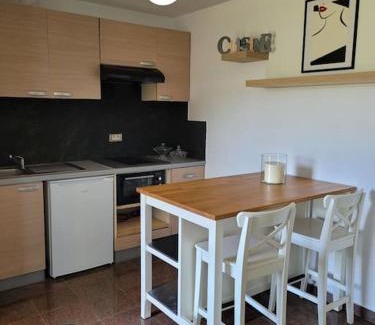 Fay-les-Nemours Apartment | Cosy Home