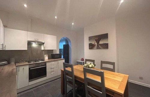 Newton-le-Willows House | Cosy Home in Newton-Le-Willows