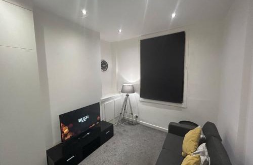 Newton-le-Willows House | Cosy Home in Newton-Le-Willows