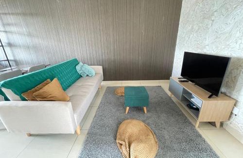 Genting Highlands Apartment | Cosy Home@Midhills Genting Highland (Free Wi-Fi)