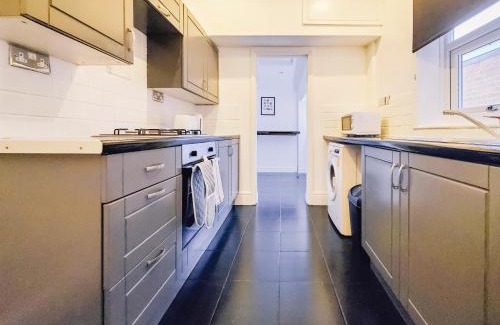 Seisdon House | ✪Cosy Home✪ Near NEC, BHX, Bullring & Solihull