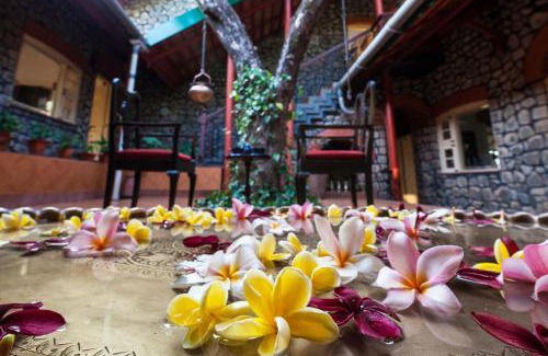 Parshwapuram Villa | Cosy Homestay by StayVista - A Tranquil Retreat on Cloud 9