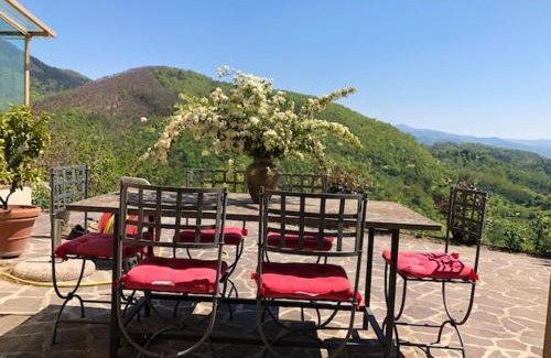 Gattaia House | Cosy House in Gattaia with Shared Pool