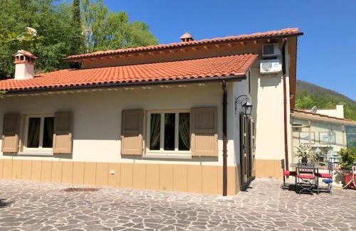 Gattaia House | Cosy House in Gattaia with Shared Pool
