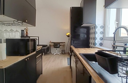 Les 3 Cites Apartment | Cosy House with Terrace – Heart of Poitiers