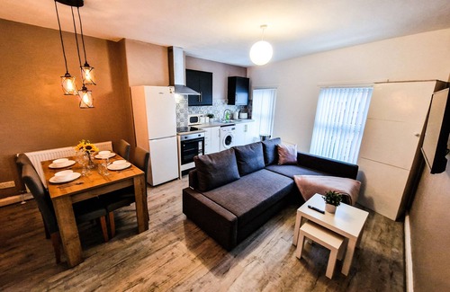 Liverpool Apartment | Cosy modern 1 bedroom apartment, close to stadiums and city centre