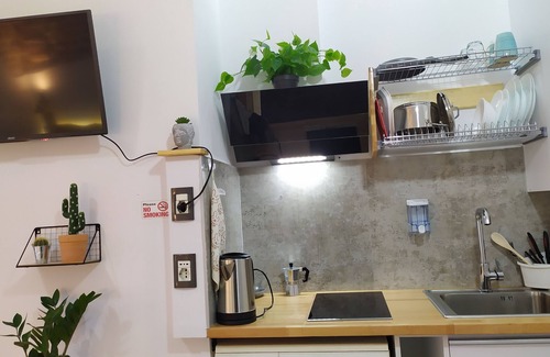 Blloku Apartment | Cosy modern studio in bllok with balcony