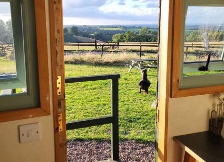 Sticklepath House | Cosy Off Grid Shepherds Hut with Wood Fired Hot Tub