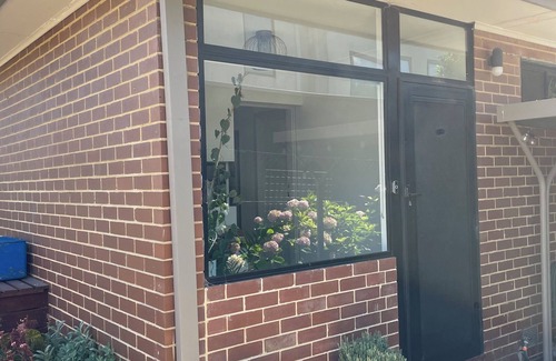 Niddrie Villa | Cosy pad close to airport