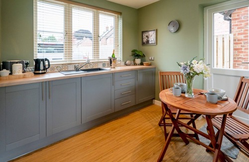 Loppington Apartment | *Cosy, peaceful and modern ground floor apartment* | Pass the Keys