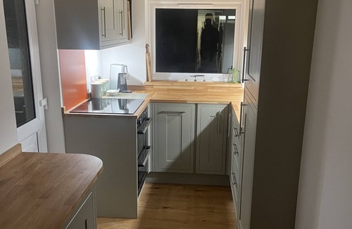 Wrexham House | Cosy place near Wrexham City Centre and the famous Racecourse Ground