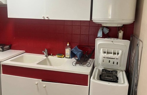 Notre-Dame du Mont Apartment | Cosy, quiet apartment near the Old Port