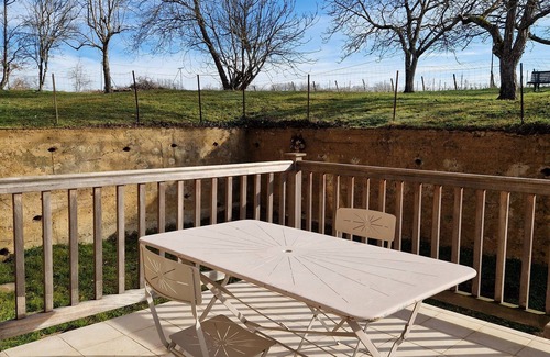 Estang House | Cosy, renovated country house in a quiet location with private garden