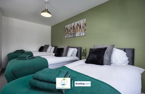 Killingbeck Apartment | Cosy Retreat By Green Haven Escapes Short Lets & Serviced Accommodation Seacroft With Free Off-Street Parking & Pet-Friendly