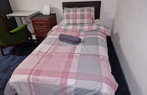 Kegworth Apartment | Cosy room near East Midland Airport Room 5