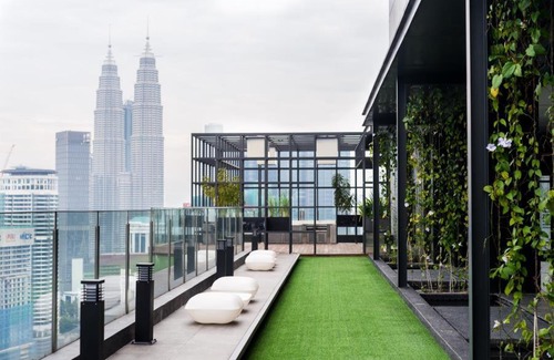 Kuala Lumpur City Centre Apartment | Cosy room with Pool Table