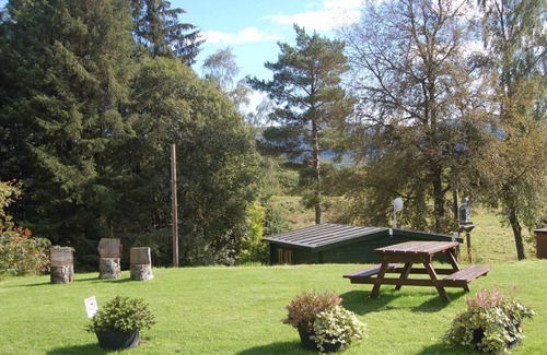 Killin Cabin | Cosy Rowan (3) woodland lodge by Killin, Loch Tay