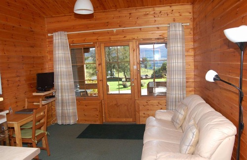 Killin Cabin | Cosy Rowan (3) woodland lodge by Killin, Loch Tay