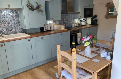 Broadwas House | Cosy rural retreat with hot tub in a tranquil valley