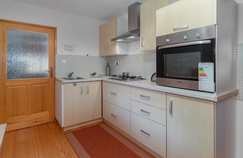 Jasenak House | Cosy rustic wooden house with garden and barbecue, not too far from bathing facilities.